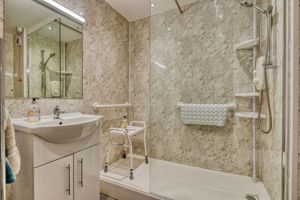 BATHROOM- click for photo gallery